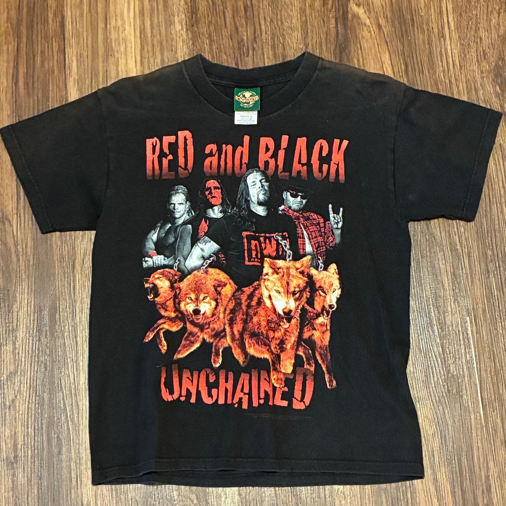 Vintage WCW nWo Red And Black Unchained Wolf T-Shirt Adult S Youth L Y2K